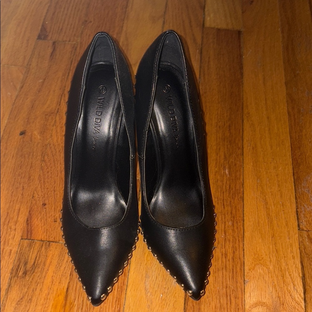 Wild Diva Black Pointed-Toe Stiletto Heels